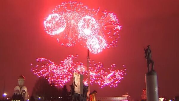 Fireworks in Honor of the Defender of the Fatherland Day - Sputnik International