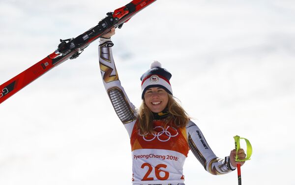 Alpine Skiing - Pyeongchang 2018 Winter Olympics - Women's Super-G - Jeongseon Alpine Centre - Pyeongchang, South Korea - February 17, 2018 - Ester Ledecka of Czech Republic reacts during the victory ceremony - Sputnik International