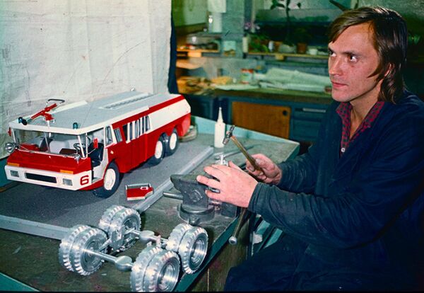 Soviet Designers' Amazing Predictions About Smart Homes, Smart Watches & More Soviet Designers' Amazing Predictions About Smart Homes, Smart Watches & More - Sputnik International