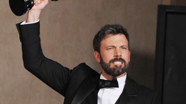 Ben Affleck poses with his award for best picture for Argo during at the Oscars at the Dolby Theatre on Sunday Feb. 24, 2013, in Los Angeles.  - Sputnik International