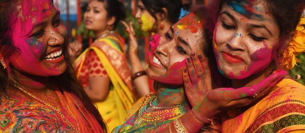 Holi, The Riotous Hindu Spring Festival of Color in Pictures - Sputnik International