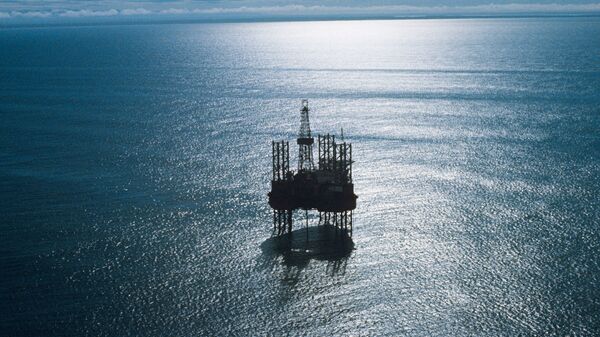 An Oka jackup floating drilling rig prospecting a shelf oil and gas field in the Sea of Okhotsk, Russian Far East - Sputnik International