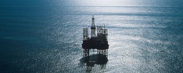 An Oka jackup floating drilling rig prospecting a shelf oil and gas field in the Sea of Okhotsk, Russian Far East - Sputnik International