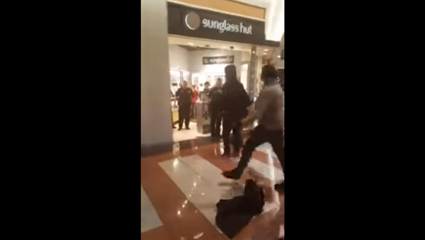 Large fight breaks out at North Carolina's Hanes Mall - Sputnik International