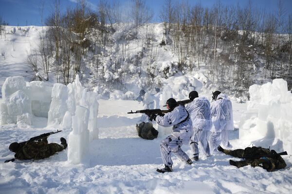 Winter Combat Drills of Russian National Guard's Special Forces - Sputnik International