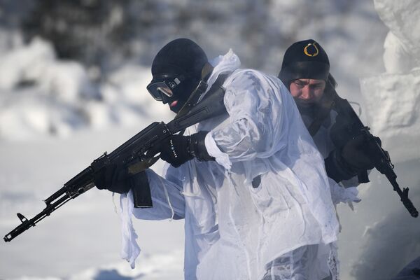 Winter Combat Drills of Russian National Guard's Special Forces - Sputnik International