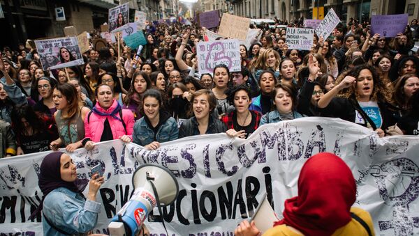 A protest rally in Barcelona on International Women's Day - Sputnik International