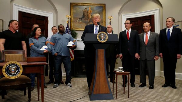 U.S. President Donald Trump announces a presidential proclamation placing tariffs on steel and aluminum imports while surrounded by workers from the steel and aluminum industries, next to ‪Vice President Mike Pence‬, Treasury Secretary Steven Mnuchin, Commerce Secretary Wilbur Ross and Robert Lighthizer, United States Trade Representative, at the White House in Washington, U.S. March 8, 2018 - Sputnik International