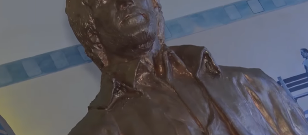 Chuck Norris statue Chuck Norris statue - Sputnik International