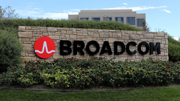 A sign to the campus offices of chip maker Broadcom Ltd, who announced on Monday an unsolicited bid to buy peer Qualcomm Inc for $103 billion, is shown in Irvine, California, U.S., November 6, 2017 - Sputnik International