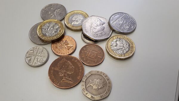 Britain might be about to phase out its 1p and 2p copper coins, which have been around since 1971 - Sputnik International