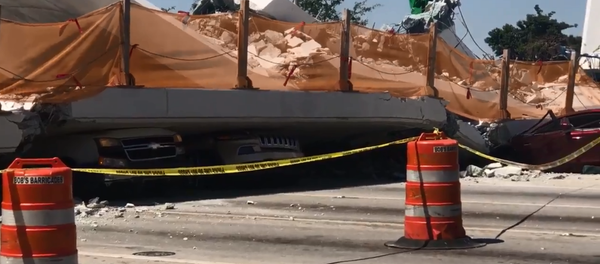 Pedestrian bridge at Florida International University collapses days after construction ends Pedestrian bridge at Florida International University collapses days after construction ends - Sputnik International
