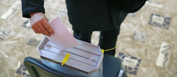 A Russian Navy sailor during the early voting for the 2018 Russian presidential election at polling station (File) - Sputnik International