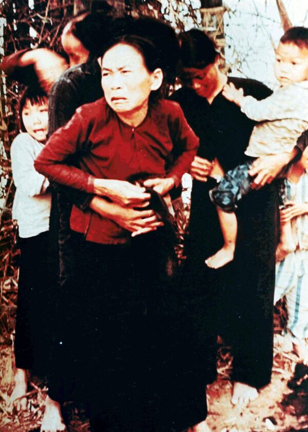 My Lai massacre woman and children My Lai massacre woman and children - Sputnik International