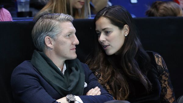 German footballer Bastian Schweinsteiger and wife Ana Ivanovic chat during the ATP World Tour Finals singles final tennis match between Andy Murray of Britain and Novak Djokovic of Serbia at the O2 Arena in London, Sunday, Nov. 20, 2016 - Sputnik International