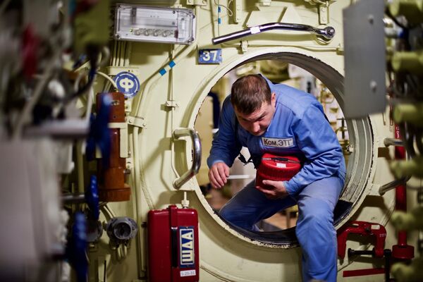 Look Inside Novorossiysk, the Russian Navy's Super-Quiet Attack Sub Look Inside Novorossiysk, the Russian Navy's Super-Quiet Attack Sub - Sputnik International
