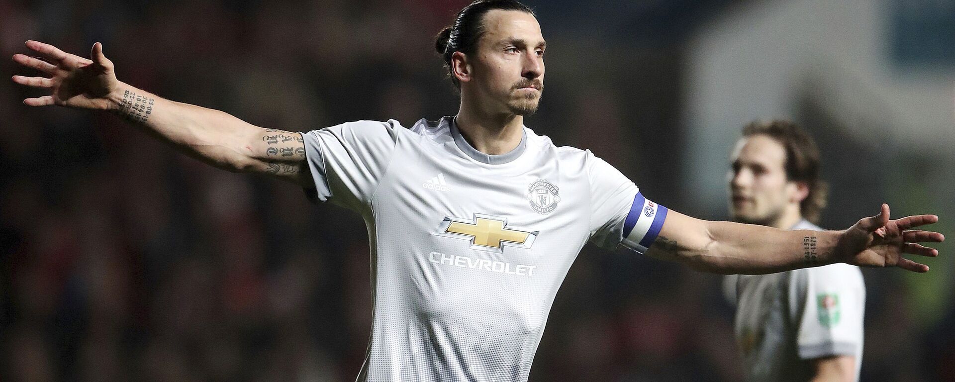 Manchester United's Zlatan Ibrahimovic celebrates scoring his side's first goal of the game during the English League Cup Quarter Final soccer match between Bristol City and Manchester United at Ashton Gate, Bristol, England. (File) - Sputnik International, 1920, 14.12.2021