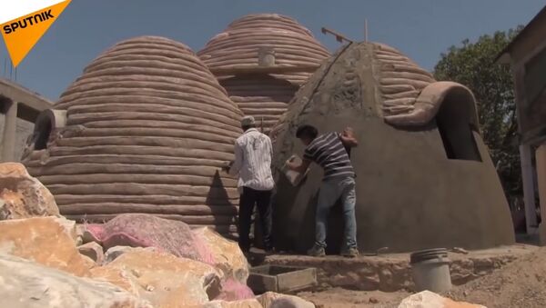 NGO Builds Earthquake-Resistant Clay Homes in Oaxaca - Sputnik International