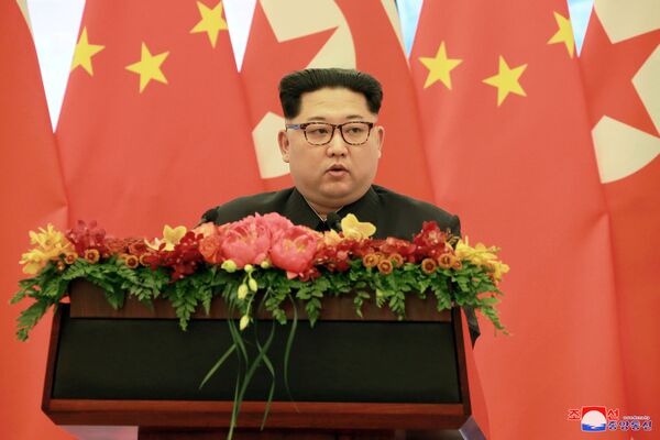 Kim Jong Un Visits China - Sputnik International