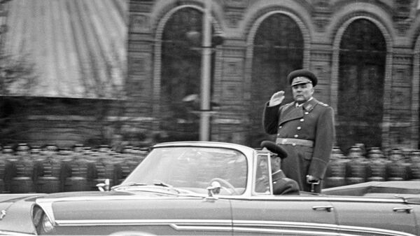 Soviet Defence Minister, Marshal Rodion Yakovlevich Malinovsky taking the salute. (File) - Sputnik International