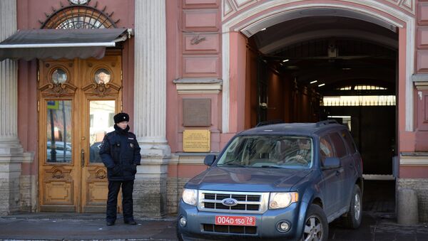 Consulate employees leave the US Consulate-General in St. Petersburg - Sputnik International