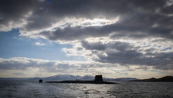 Vanguard-class submarine HMS Victorious returning to her home port at HMNB Clyde, Faslane, Scotland. (File) - Sputnik International