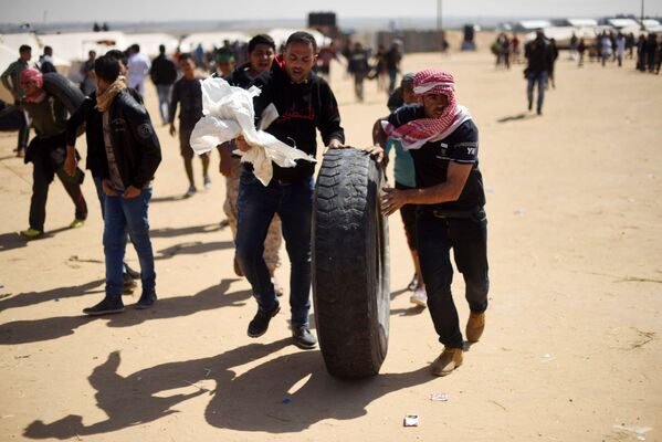 Palestinians' Mass Protests on Gaza Border in Pictures - Sputnik International