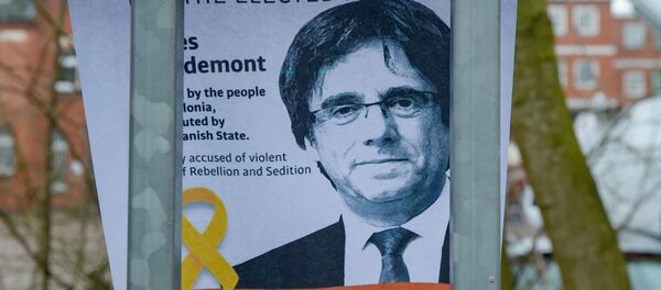 Portrait of former Catalan leader Carles Puigdemont attached to the fence of the prison (Justizvollzugsanstalt, JVA) of Neumuenster, northern Germany, where Puigdemont ,former Catalan regional president, is detained Portrait of former Catalan leader Carles Puigdemont attached to the fence of the prison (Justizvollzugsanstalt, JVA) of Neumuenster, northern Germany, where Puigdemont ,former Catalan regional president, is detained - Sputnik International