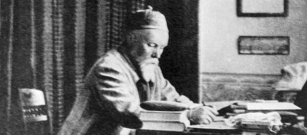 Nicholas Roerich (1874-1947), renowned Russian artist, explorer, philosopher and writer, in the study of his home in the Himalayan Kulu Valley, India, 1945. (File) Nicholas Roerich (1874-1947), renowned Russian artist, explorer, philosopher and writer, in the study of his home in the Himalayan Kulu Valley, India, 1945. (File) - Sputnik International