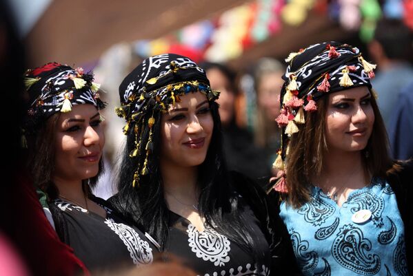 In All Their Glory: Unique Kurdish Festival Rocks Iraq - Sputnik International