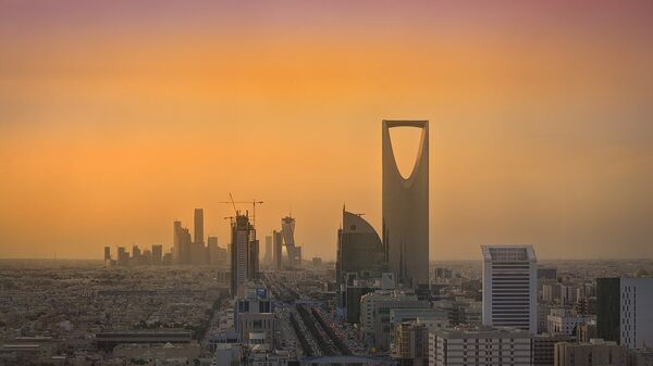 Riyadh' skyline showing the King Abdullah Financial District (KAFD) and the famous Kingdom Tower - Sputnik International