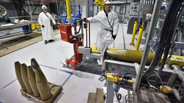 File - In this file photograph taken Jan. 29, 2015, ordinance technicians use machines to to process inert simulated chemical munitions used for training at the Pueblo Chemical Depot, east of Pueblo, in southern Colorado - Sputnik International