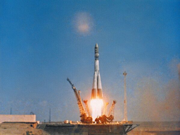 Celebrating Cosmonautics Day in Russia: Space Yesterday & Today - Sputnik International