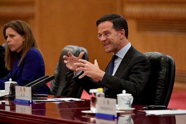 Trump Administration Pressured Dutch Government to Scrap China Chip-Making Equipment Deal Trump Administration Pressured Dutch Government to Scrap China Chip-Making Equipment Deal - Sputnik International