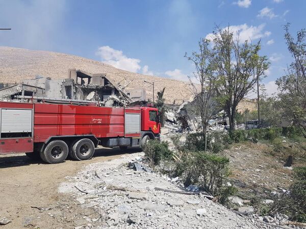 Aftermath of attack on the Barzah scientific research center near Damascus, April 14, 2018 Aftermath of attack on the Barzah scientific research center near Damascus, April 14, 2018 - Sputnik International