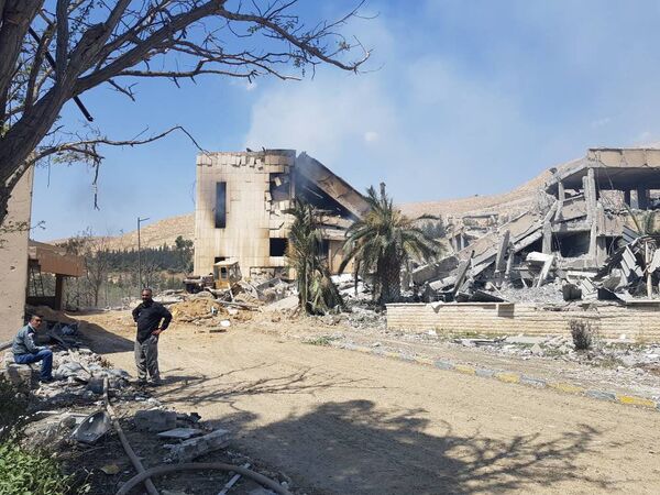 Aftermath of attack on the Barzah scientific research center near Damascus, April 14, 2018 Aftermath of attack on the Barzah scientific research center near Damascus, April 14, 2018 - Sputnik International