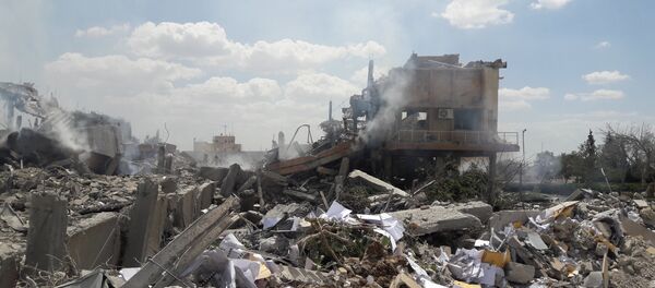Aftermath of attack on the Barzah scientific research center near Damascus, April 14, 2018 - Sputnik International