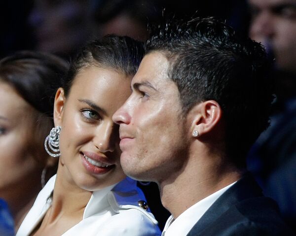 How Much Pocket Money Does Cristiano Ronaldo Give To His Fiancee? How Much Pocket Money Does Cristiano Ronaldo Give To His Fiancee? - Sputnik International
