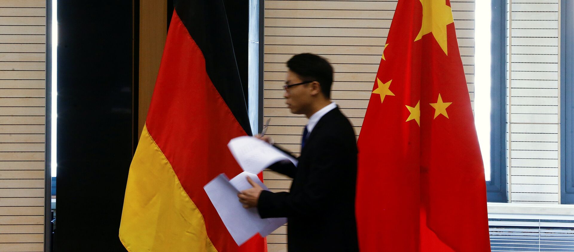 German and Chinese flags - Sputnik International, 1920, 30.11.2020