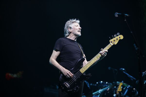 Roger Waters Slams Trump as ‘Tyrant’ and ‘Mass Murderer’, Signals Support for Bernie Sanders Roger Waters Slams Trump as ‘Tyrant’ and ‘Mass Murderer’, Signals Support for Bernie Sanders - Sputnik International