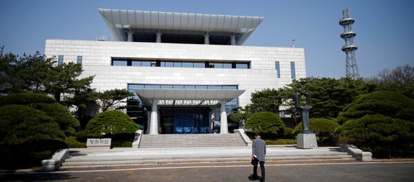 The Peace House, the venue for the inter-Korean summit on April 27, 2018, is pictured at the truce village of Panmunjom inside the demilitarized zone (DMZ) separating the two Koreas, South Korea, April 18, 2018 - Sputnik International