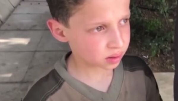 Syria: Boy in White Helmets FAKE Chemical Attack Video Reveals Truth - Sputnik International