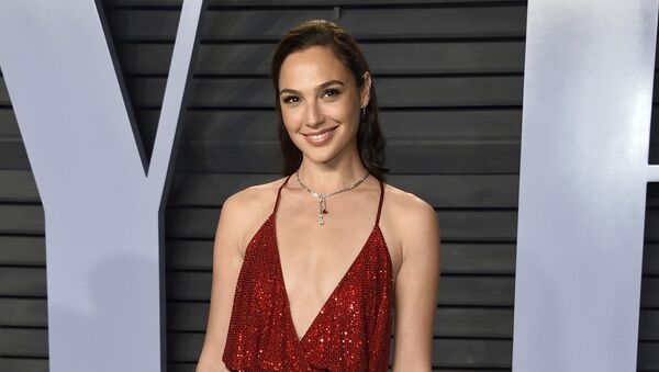 Gal Gadot arrives at the Vanity Fair Oscar Party on Sunday, 4 March 2018, in Beverly Hills, California. - Sputnik International