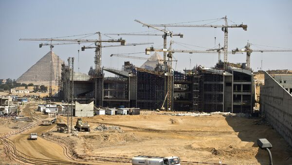 A general view shows construction at the new Grand Egyptian Museum near the Giza pyramids in Cairo on June 4, 2015 - Sputnik International