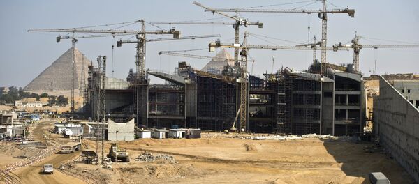 A general view shows construction at the new Grand Egyptian Museum near the Giza pyramids in Cairo on June 4, 2015 A general view shows construction at the new Grand Egyptian Museum near the Giza pyramids in Cairo on June 4, 2015 - Sputnik International