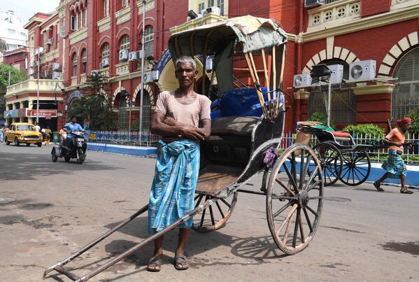 Indian Rickshaw Puller From Kolkata - Sputnik International