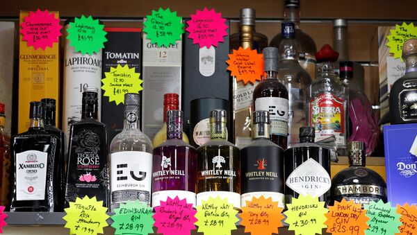 Bottles of alcoholic beverages are seen for sale in a shop in Glasgow, Scotland, Britain, May 1, 2018 - Sputnik International