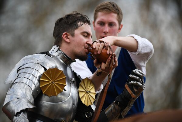 Chivalry Isn’t Dead: Moscow’s St. George Medieval Tourney for Modern-Day Knights - Sputnik International