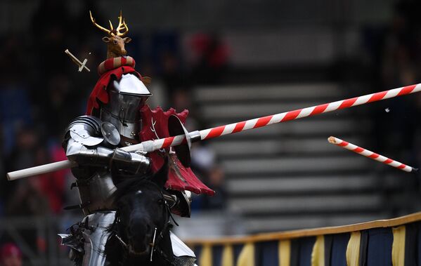 Chivalry Isn’t Dead: Moscow’s St. George Medieval Tourney for Modern-Day Knights - Sputnik International