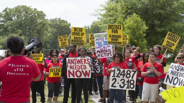 Southern Justice: Florida Family Fights for Arrest of Son’s Killer - Sputnik International